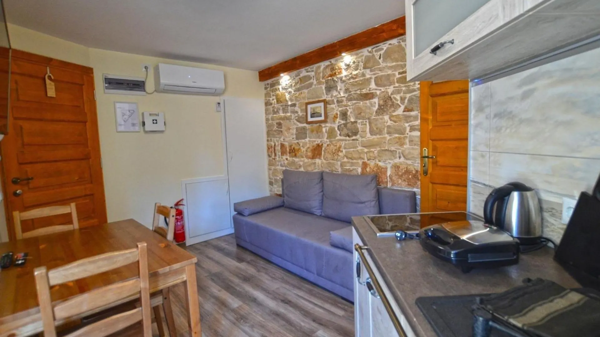 Urban And Upscale Homes Rovinj Old Town - Classic One Bedroom Apartment קרואטיה