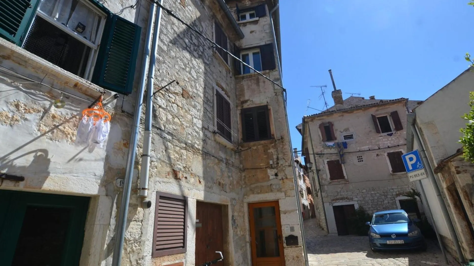 Urban And Upscale Homes Rovinj Old Town - Classic One Bedroom Apartment